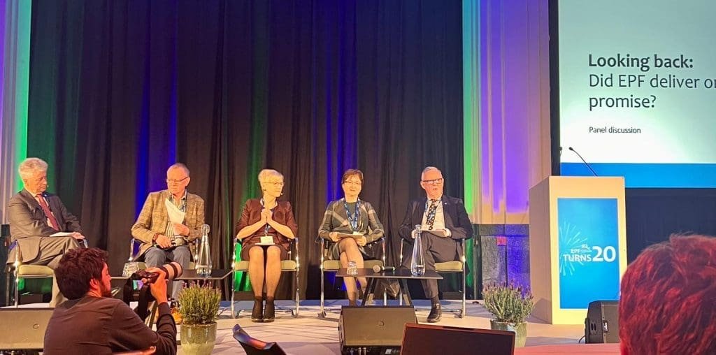 Celebración del 20 aniversario de la EPF (European Patients´ Forum) y Asamblea General 2 20 aniversario EPF 01