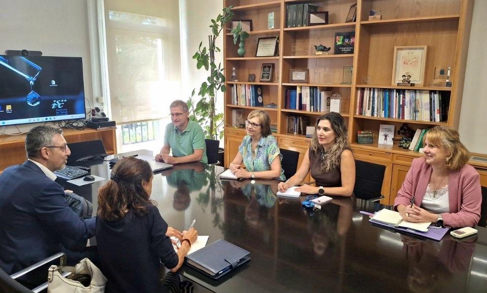 El Foro Español de Pacientes (FEP) mantiene un encuentro institucional con el Instituto de Salud Carlos III (ISCIII) 2 carlos3 2